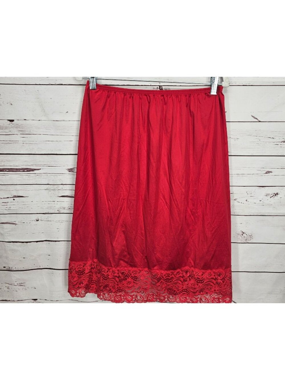 Vanity Fair Womens Red Nylon Half Slip With Lace Hem Size L